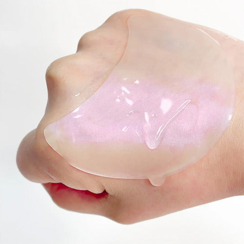Advanced Regenerating Eye Patches with Retinol for deep hydration and anti-aging care.