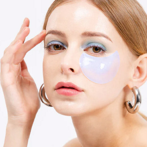 Large and small caffeine eye patches for targeted skincare treatment