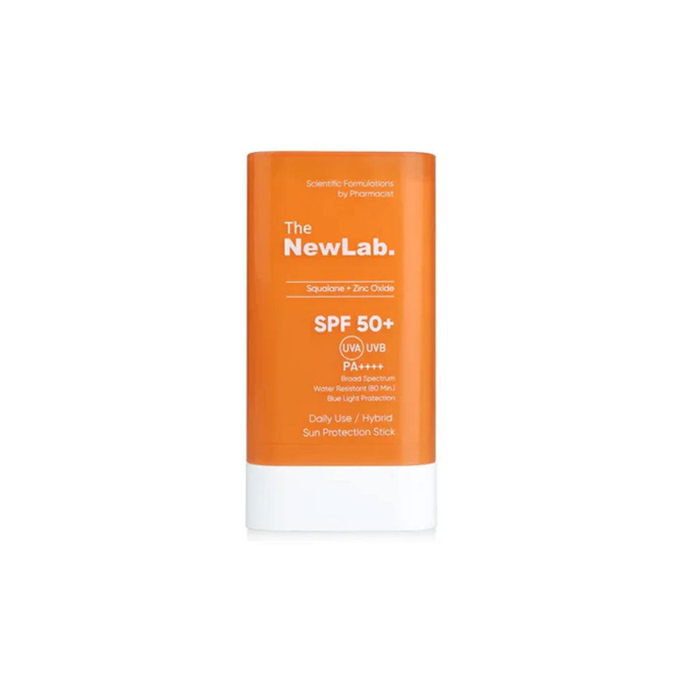 Broad-spectrum sunscreen stick with SPF 50+ for UV and blue light protection, enriched with squalene and zinc oxide for hydration